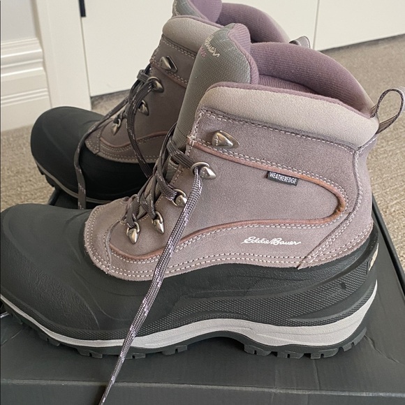 NWT Eddie Bauer Cody Peak Women's Waterproof Boots - Gray and Black - Picture 3 of 8